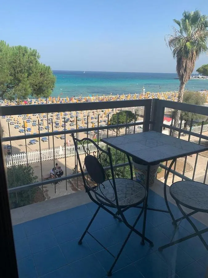 Rocca Mondello Rooms, Beach And Sea Palermo Italië